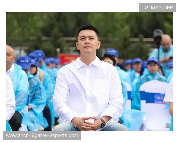 杨鸣：外界质疑不断 球员们士气高昂，杨鸣最近比赛
